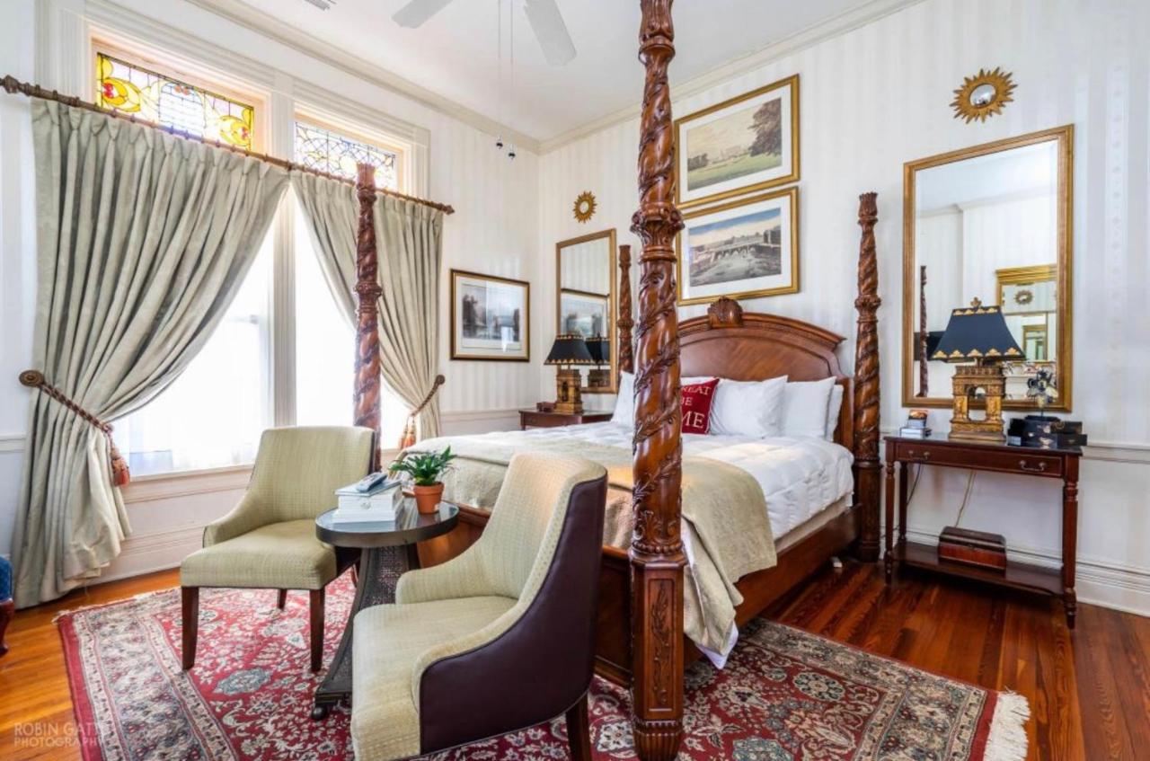 메이컨 Burke Mansion B&B 외부 사진