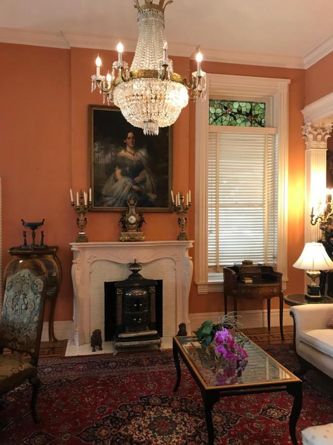 메이컨 Burke Mansion B&B 외부 사진