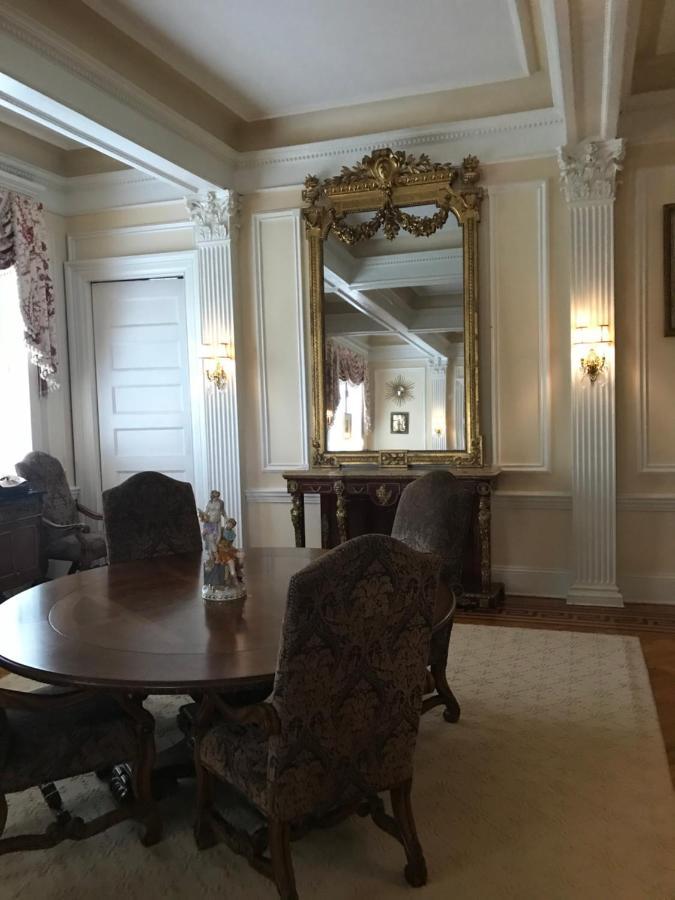 메이컨 Burke Mansion B&B 외부 사진