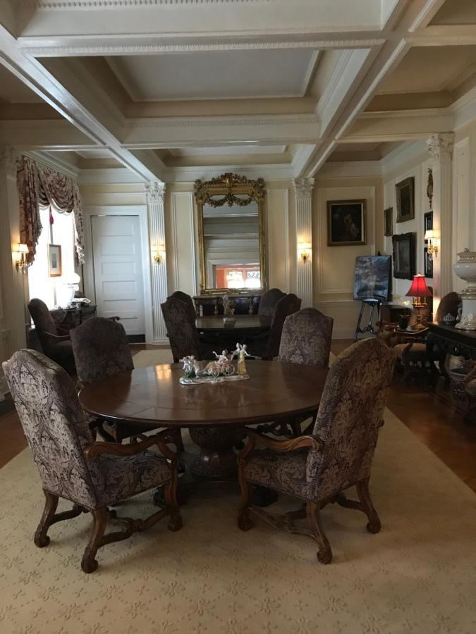 메이컨 Burke Mansion B&B 외부 사진
